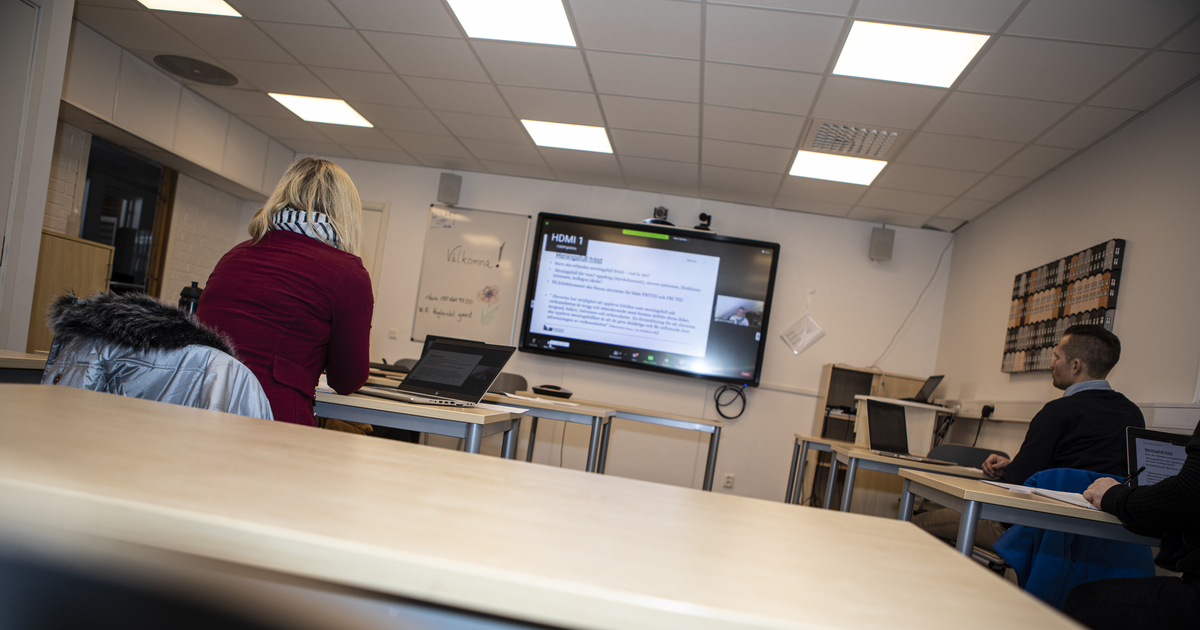 Vuxenelever i lärosal